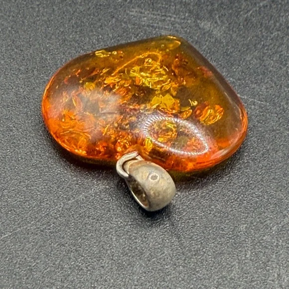 Vintage Amber Heart Shaped Jewelry Pendant Charm, Sterling Silver 925 Bail - Picture 7 of 10